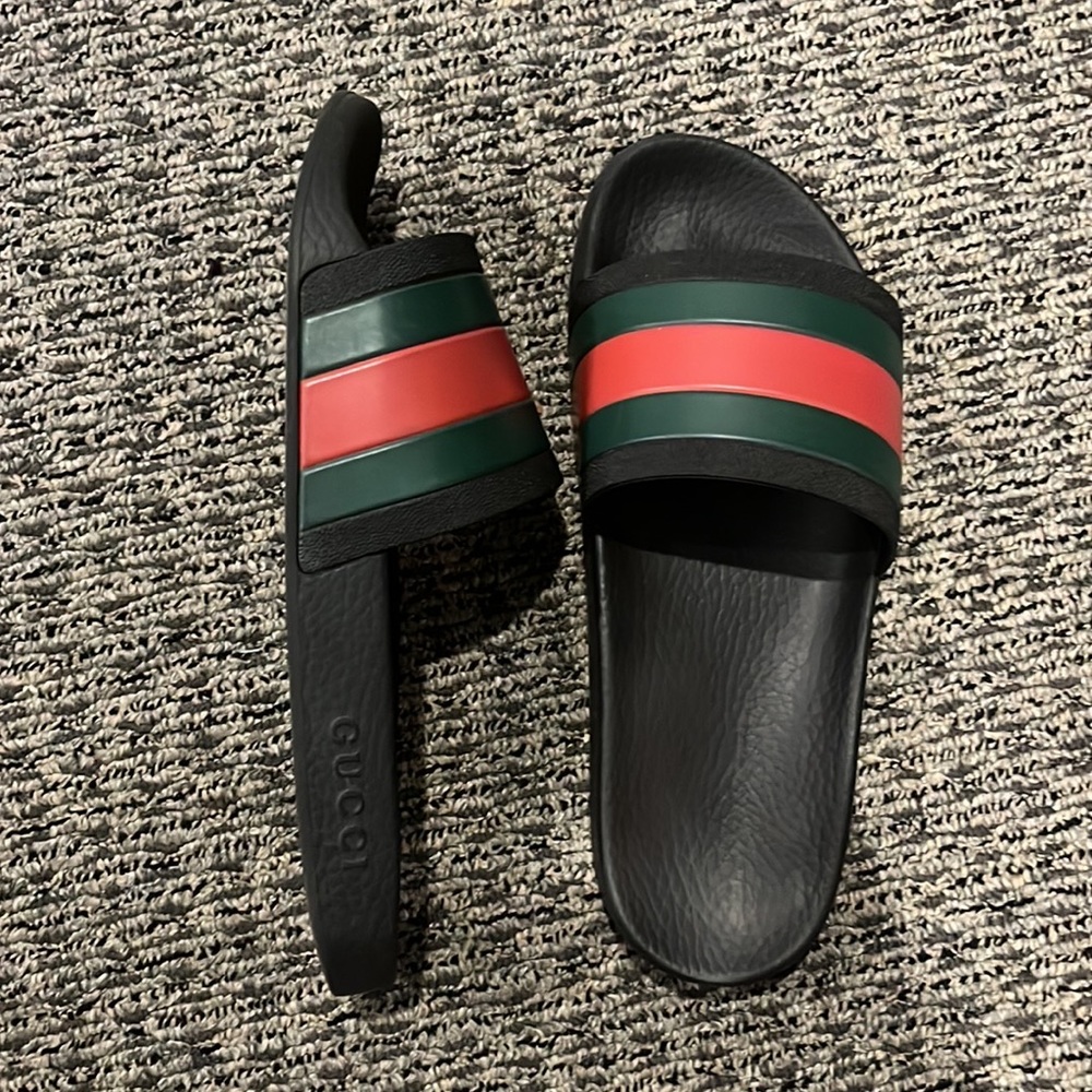 Gucci Pool Slides Size 8m/9.5w - image 1